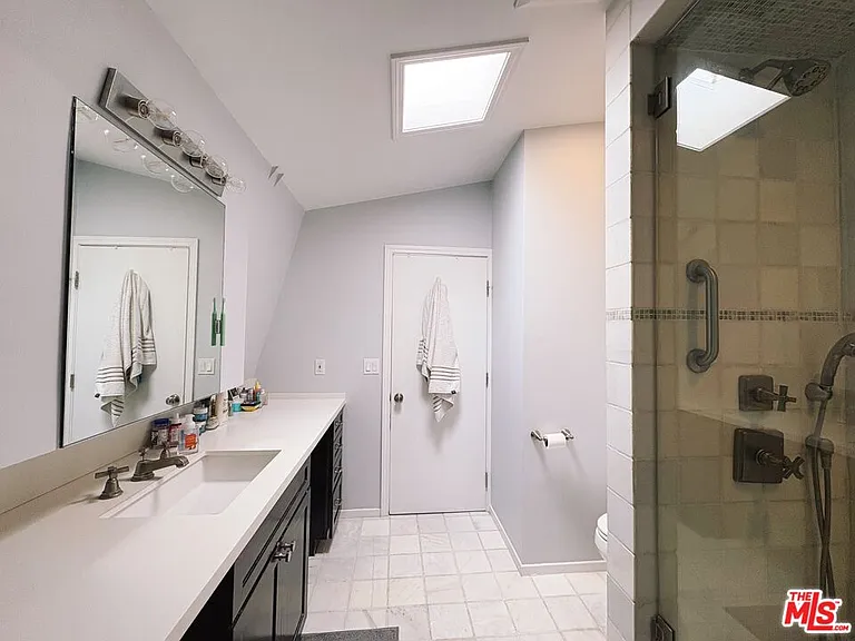 22013 Alta Dr — Photo 31