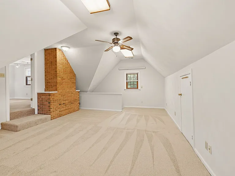512 Bonsack Ct — Photo 36