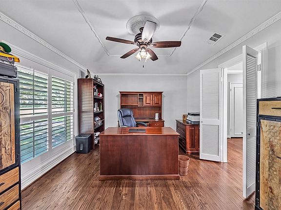5th image of 4421 Allencrest Ln
