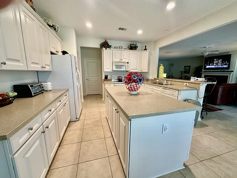 114 Landing Ln — Photo 8