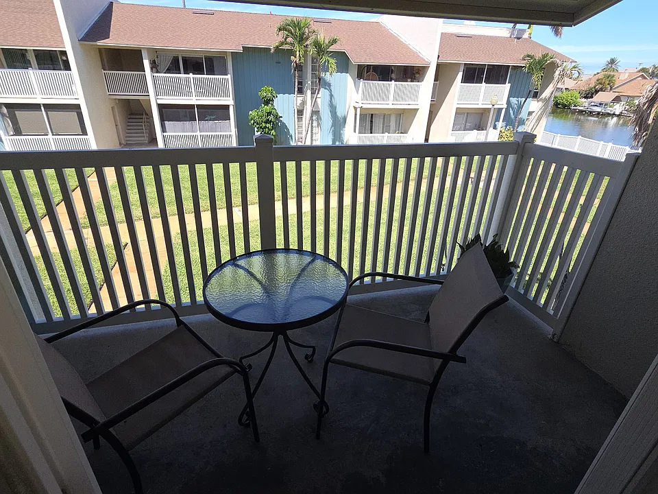 Patio overlooking the river. Furnished with patio furniture for renters to enjoy. Beautiful View!