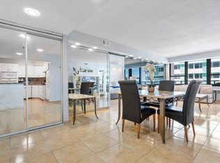 5225 Collins Ave APT 910, Miami Beach, FL 33140