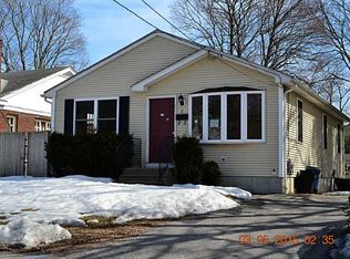 7 Lyman Ave, North Providence, RI 02911