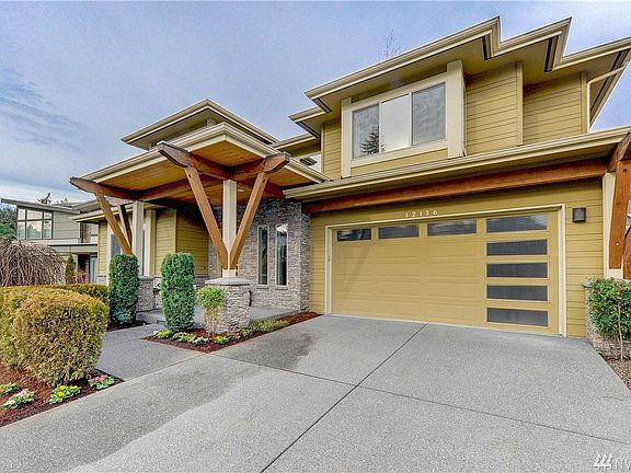 2nd image of 12116 NE 106th Pl