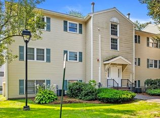 375 Aiken Ave APT 7, Lowell, MA 01850