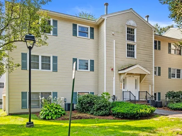 375 Aiken Ave APT 7, Lowell, MA 01850