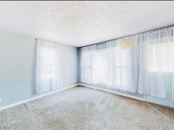 3rd image of 1432 Madison Ave
