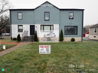 452 East St #2A, Plainville, CT 06062