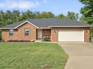 1135 W Broad Street, Republic, MO 65738