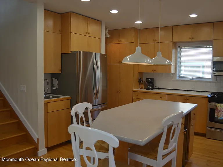15 Ortley Ave — Photo 6
