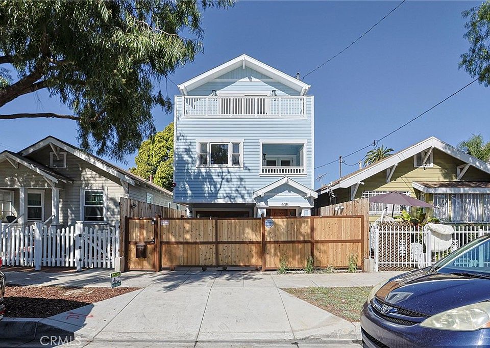 1st image of 605 W 4th St