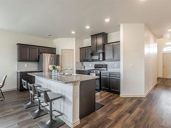 5th image of 2517 Colby Ct
