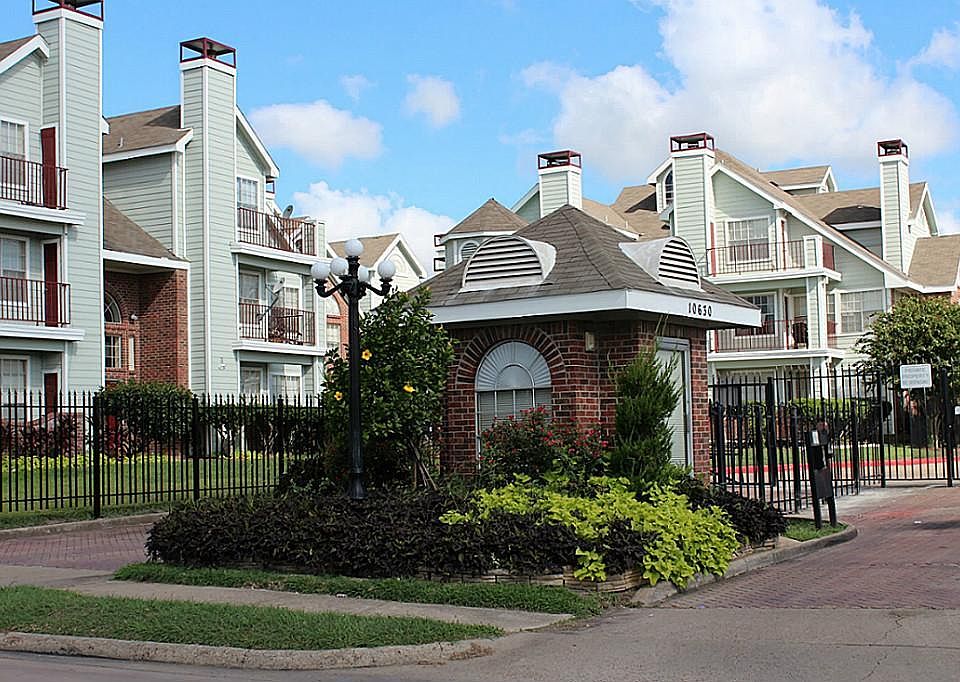 1st image of 10630 Westbrae Pkwy APT 612