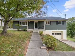 5294 David Dr, Cross Lanes, WV 25313