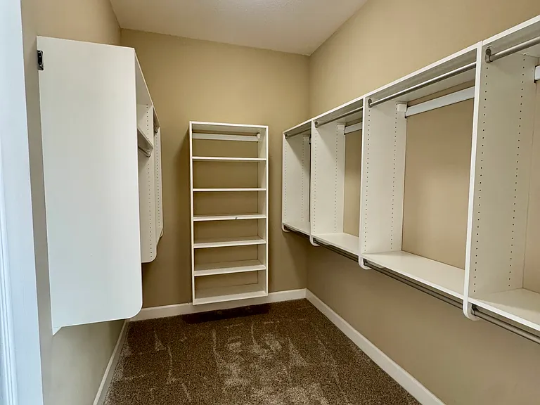 1021 S Nutmeg Landing Ct — Photo 9