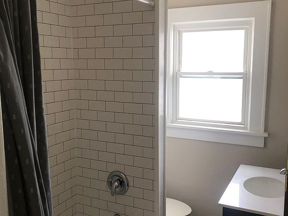 3rd image of 2632 3rd St