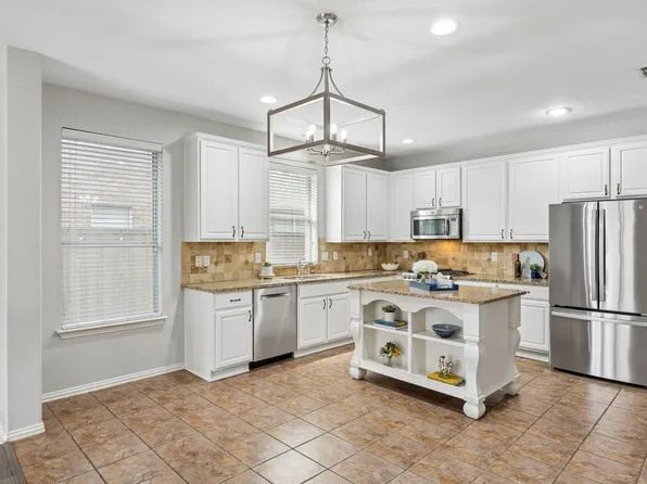 2335 Maserati Dr, Frisco, TX 75033