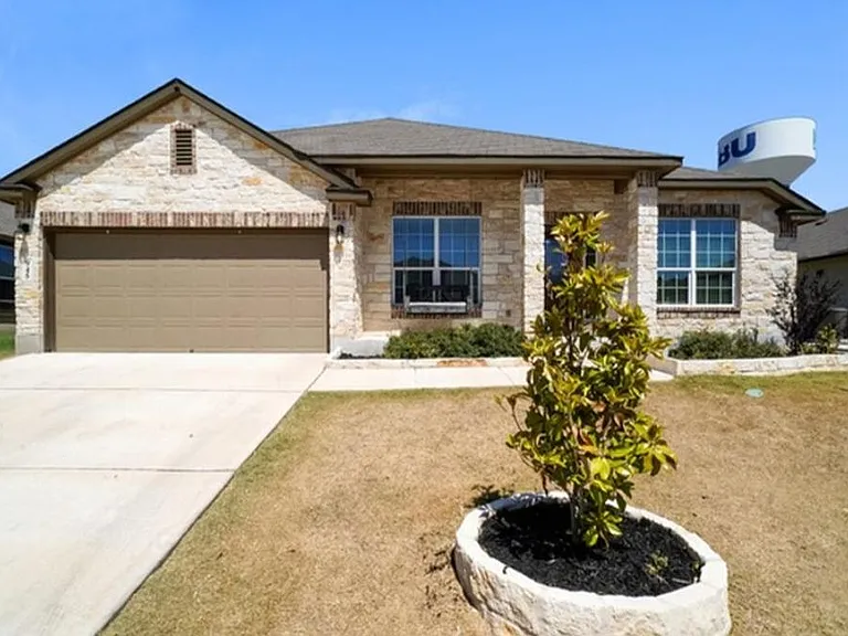 945 Cypress Ml — Photo 18