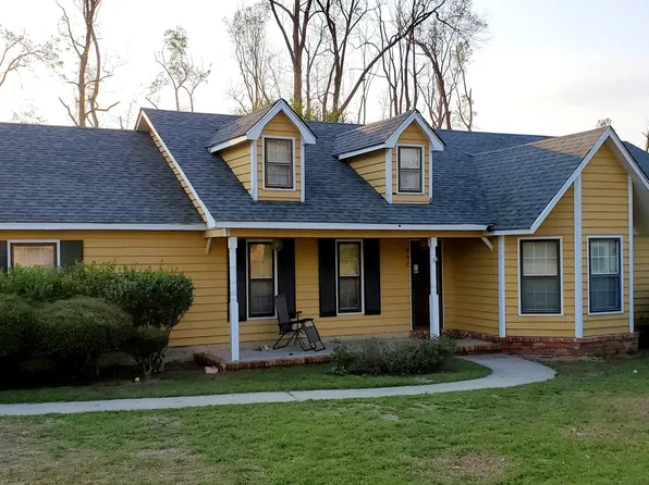 807 Laurel Dr, Vidalia, GA 30474