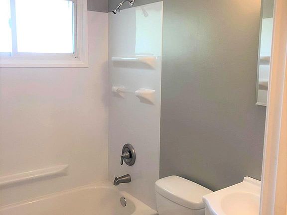 5th image of 5507 N Longwood Dr