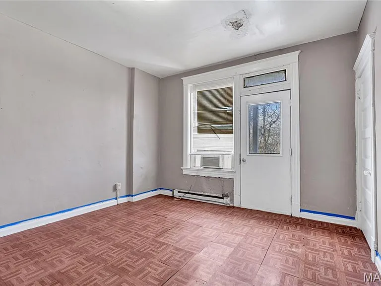 2207 Angelica St — Photo 7