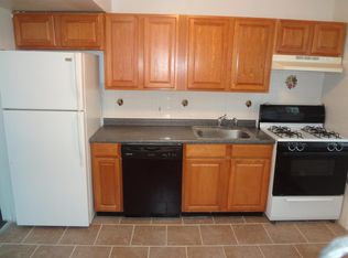 801 Forest Ave, Saint Charles, MO 63301