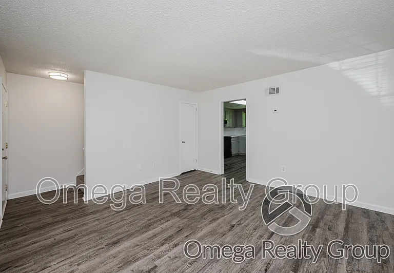 31 Indianwood Dr — Photo 5