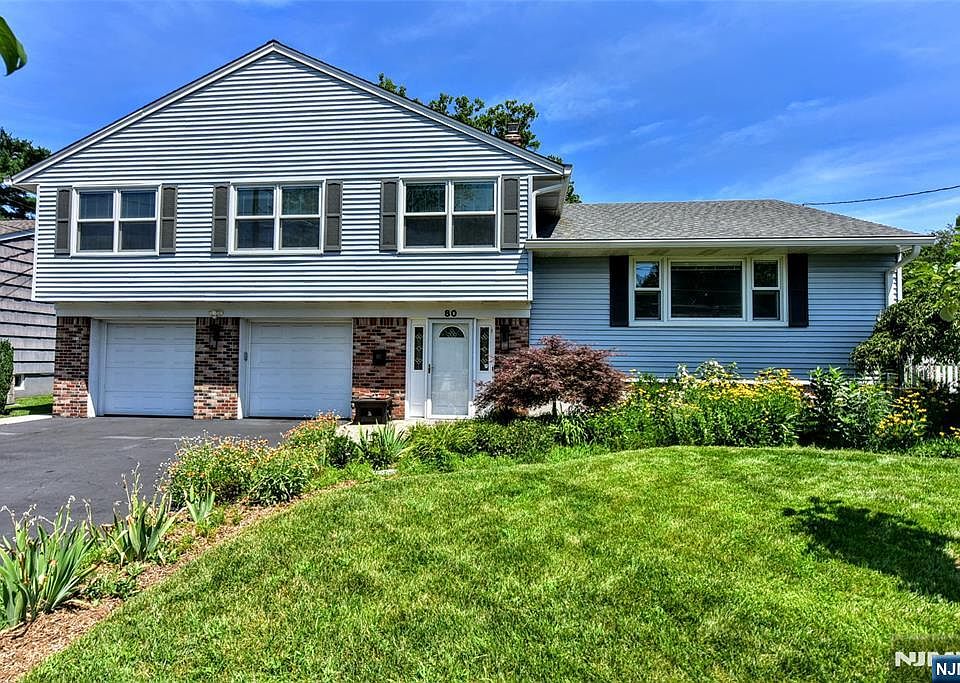 1st image of 80 Dogwood Ct