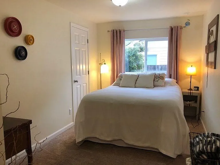 Second bedroom