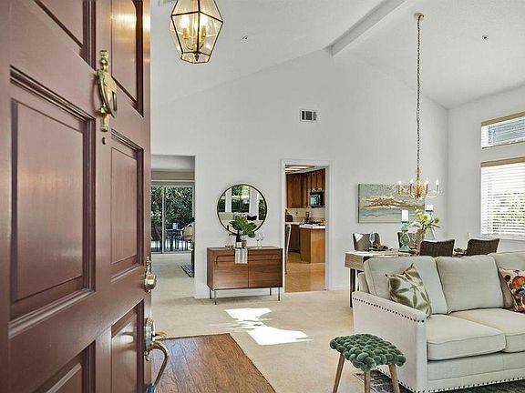 3rd image of 3307 Brittany Cir