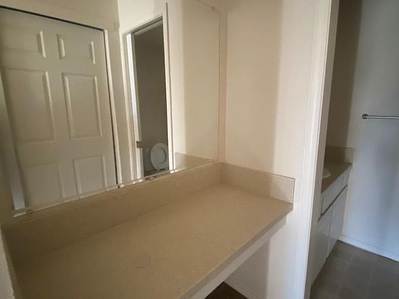 4th image of 1221 Taylor Ave N APT 103