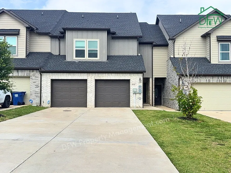 1017 Debby Ct