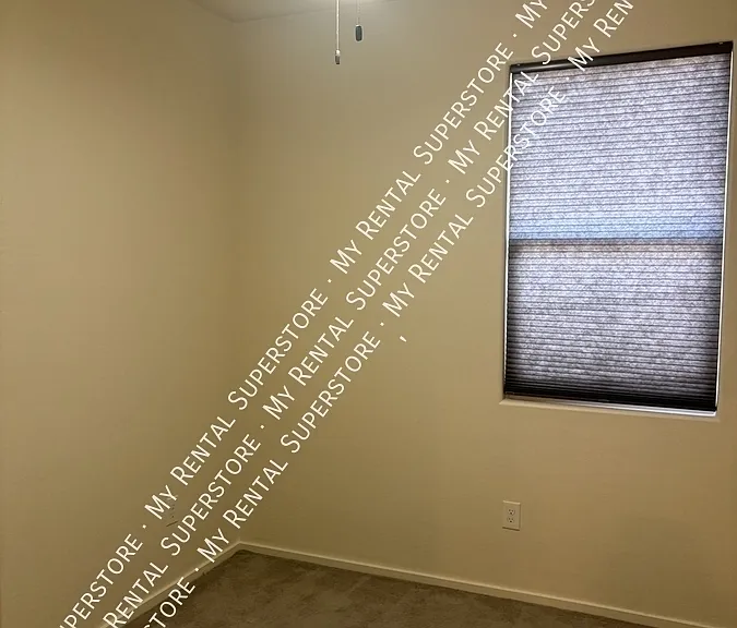 2321 E Hidalgo Ave — Photo 4