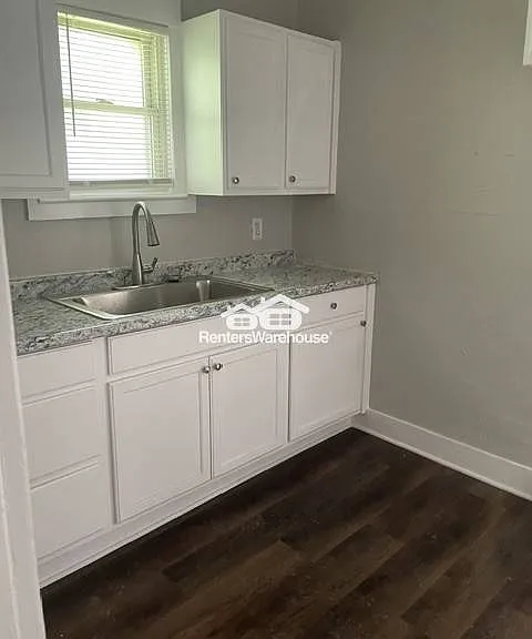 578 S Oxford Ave — Photo 3