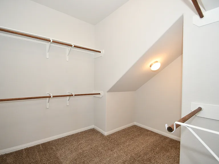 17419 Cuthbert St — Photo 19