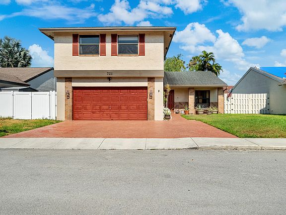 4th image of 721 Briarwood Terrace