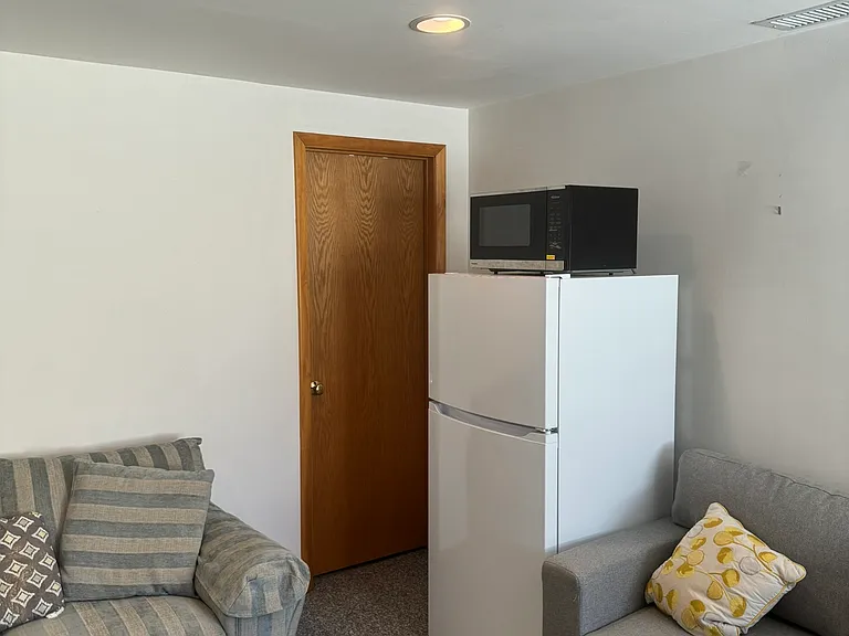 7S485 Lynn Dr — Photo 19