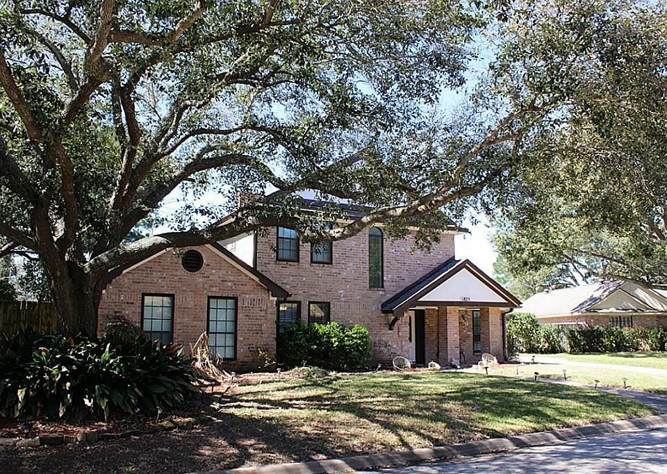 1st image of 1825 Pine Needle Dr