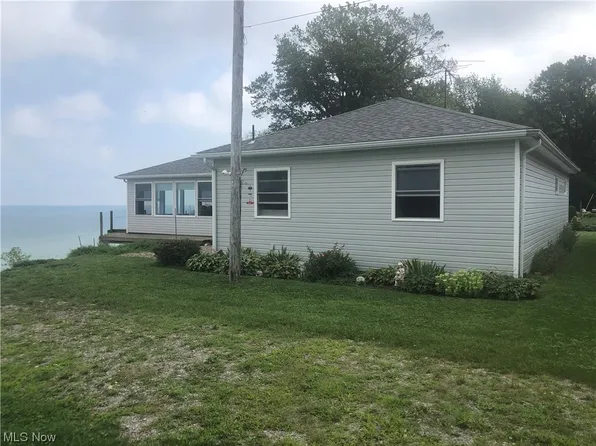 7640 Darling Ave, Conneaut, OH 44030