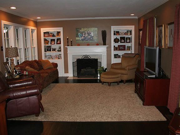 2nd image of 1828 Okeena Dr