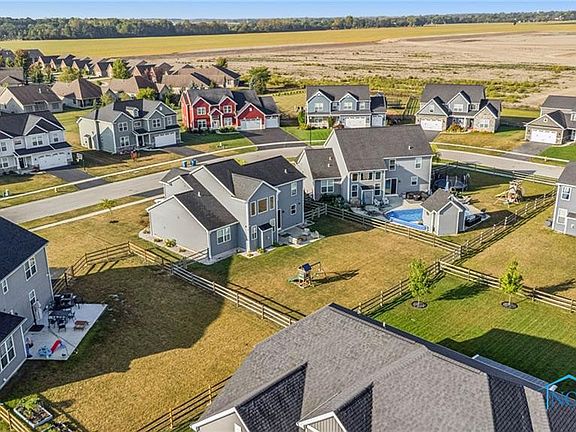 3rd image of 14888 Reddington Ct