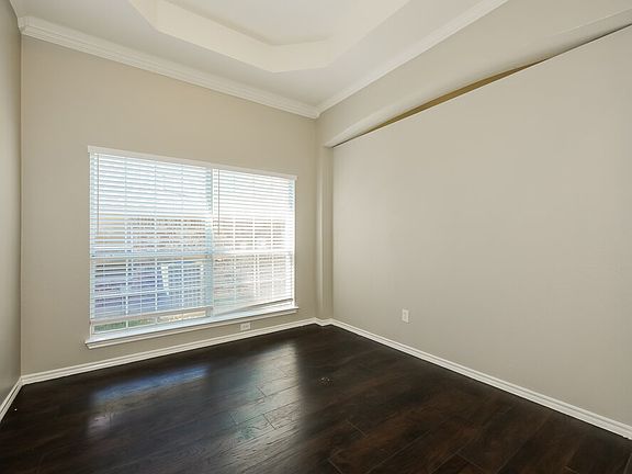 5th image of 5344 Elmdale Dr