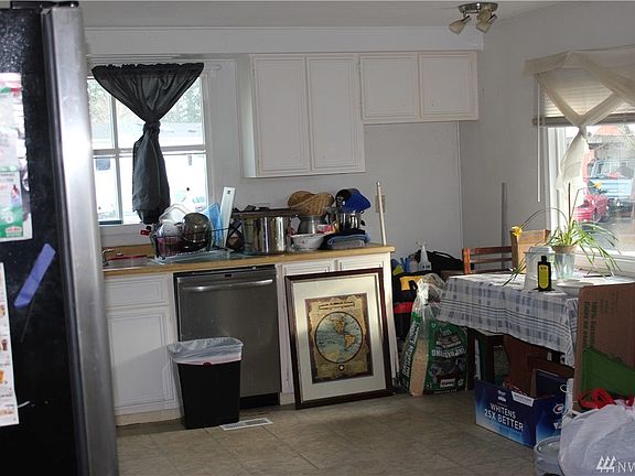 4th image of 20606 8th Avenue Ct E #3
