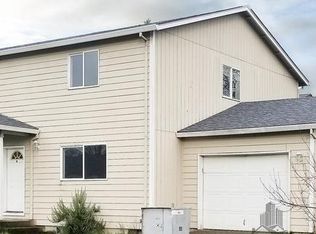 509 E 10th St APT A, Newberg, OR 97132
