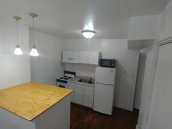 5th image of 405 Gilmer St