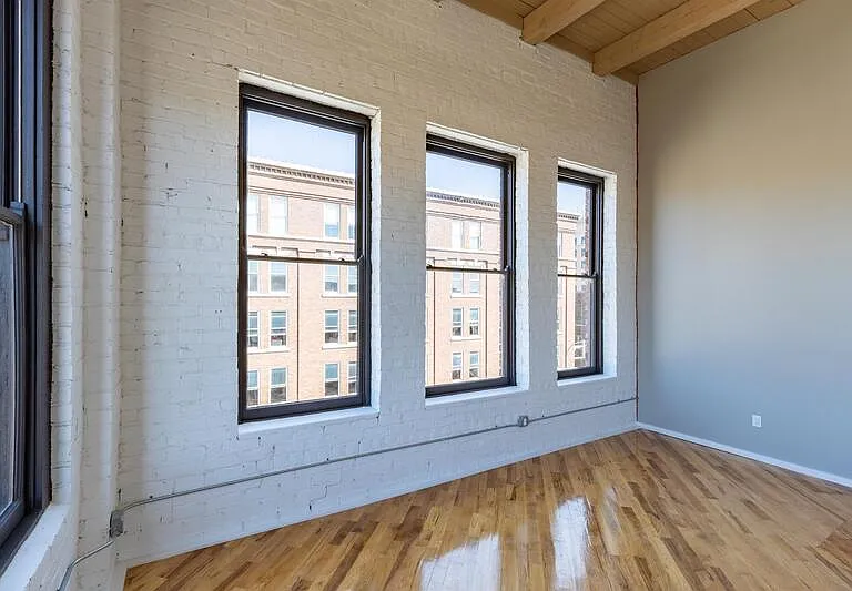 116 N 4th St #202 — Photo 6
