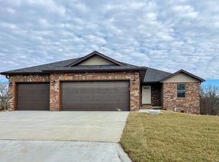 624 S Southgate St, Nixa, MO 65714
