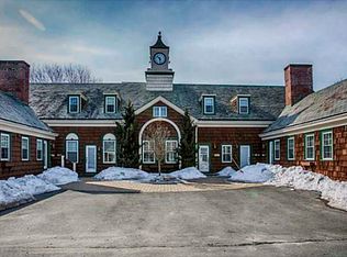 22 Phelps Rd, Middletown, RI 02842