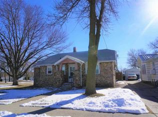 1108 Edgewater Ave, Sioux City, IA 51109