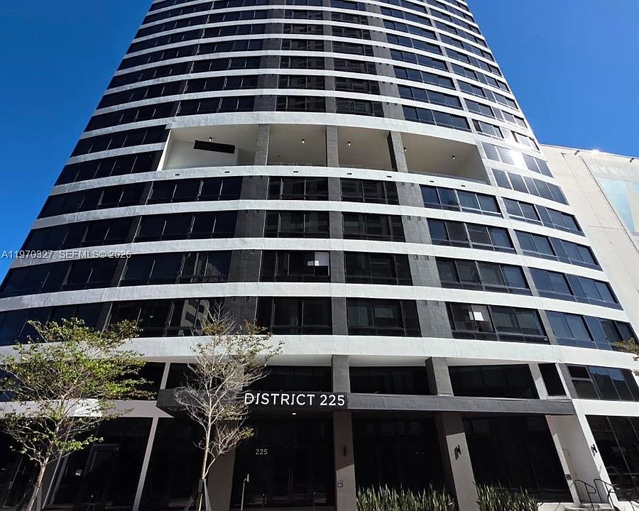 1st image of 225 N Miami Ave Unit 804